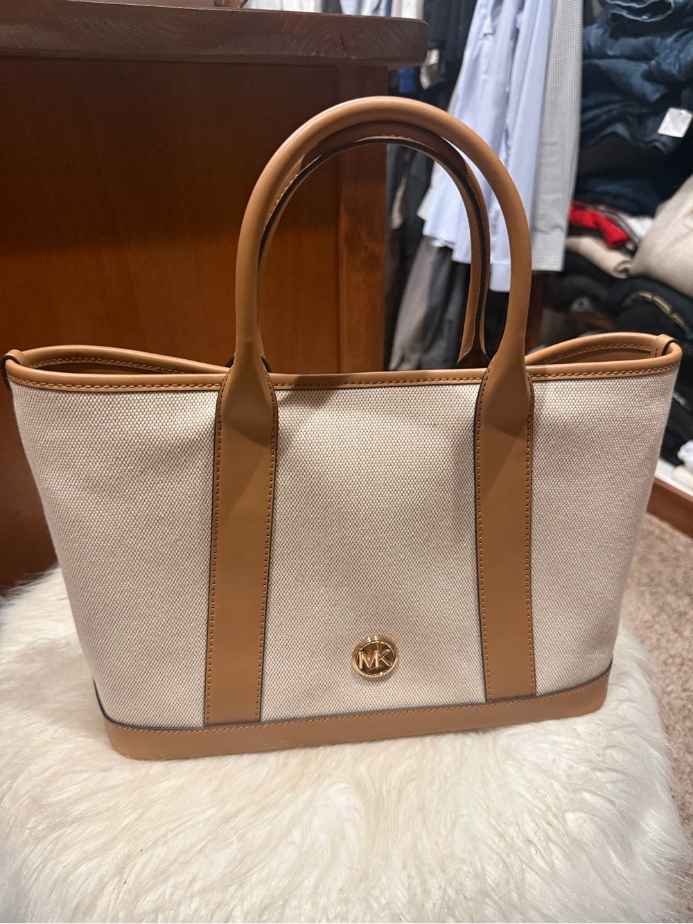 Michael kors crossbody tote
